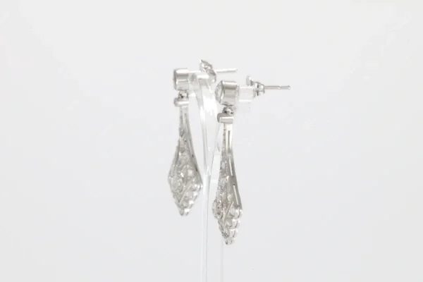 Turntable image 93