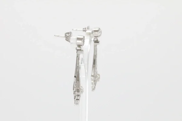 Turntable image 24