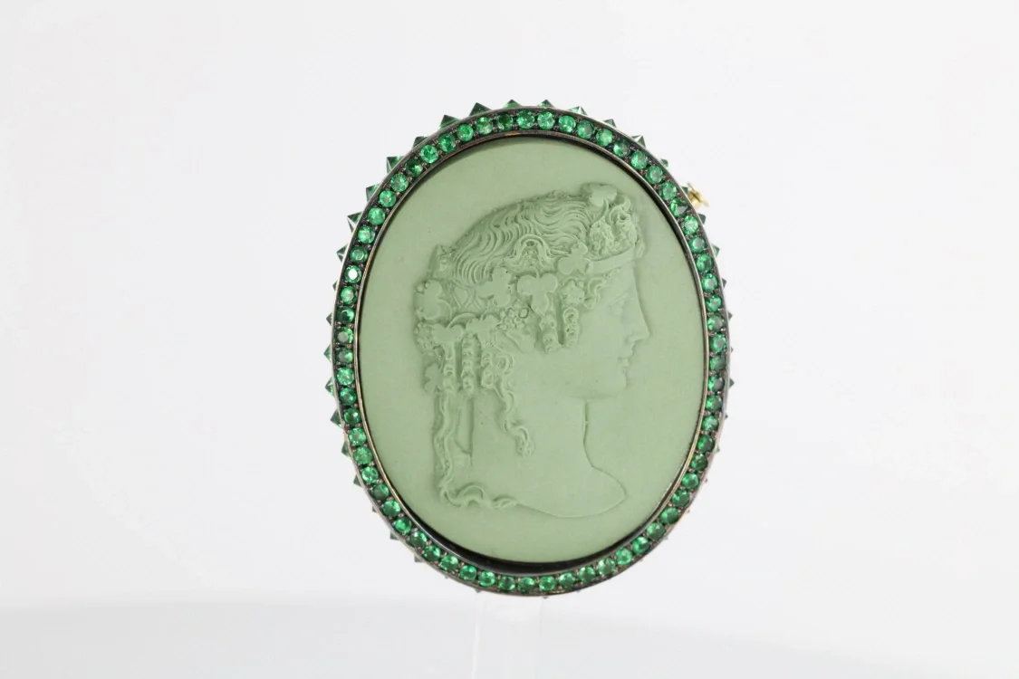 Turntable image 1