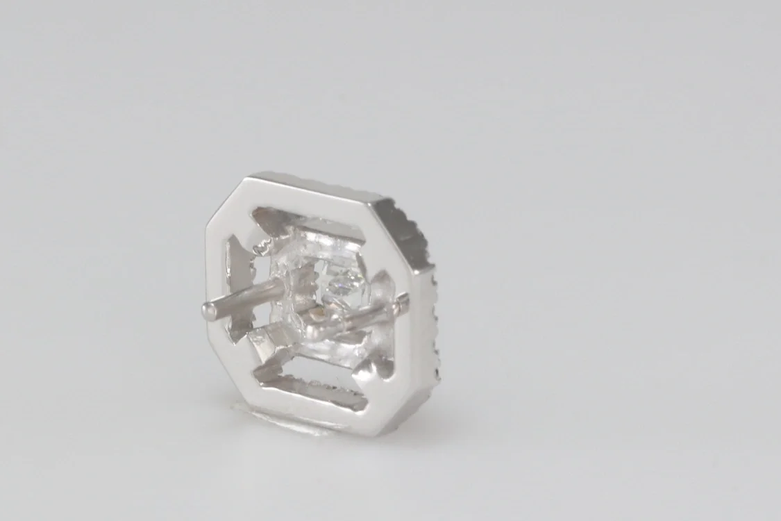 Turntable image 35