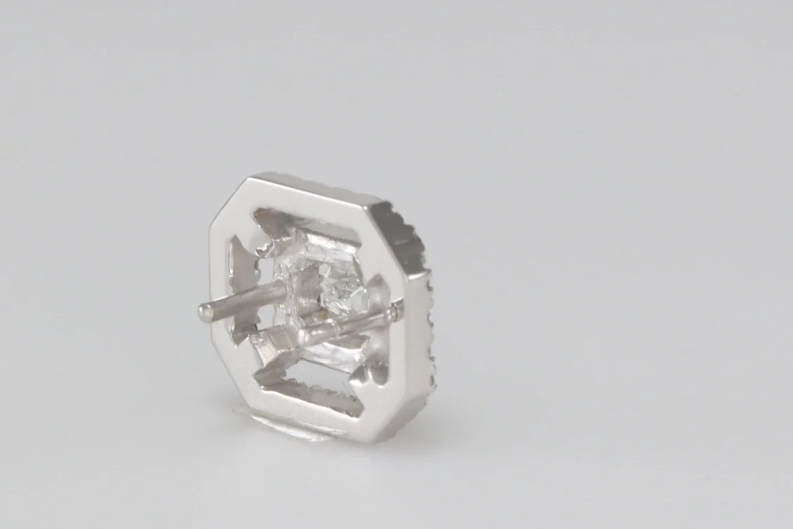 Turntable image 34