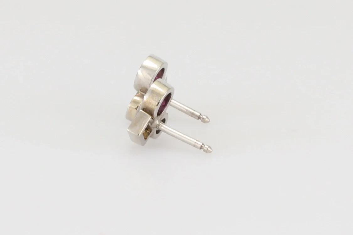 Turntable image 65