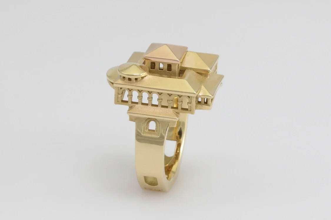 Turntable image 19