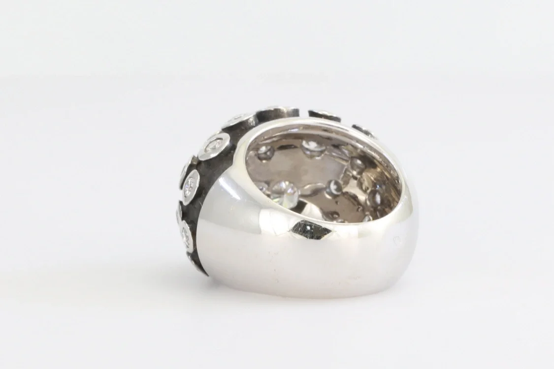 Turntable image 52