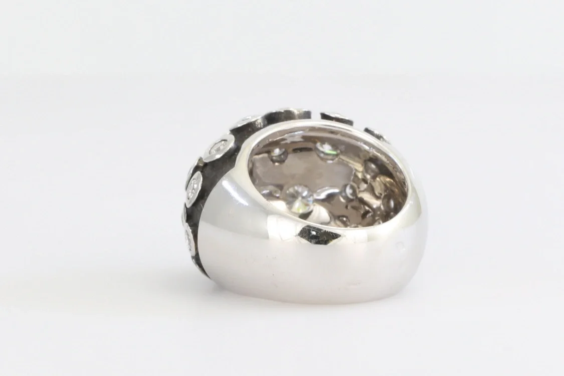 Turntable image 51