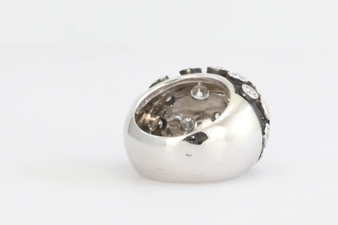 Turntable image 38