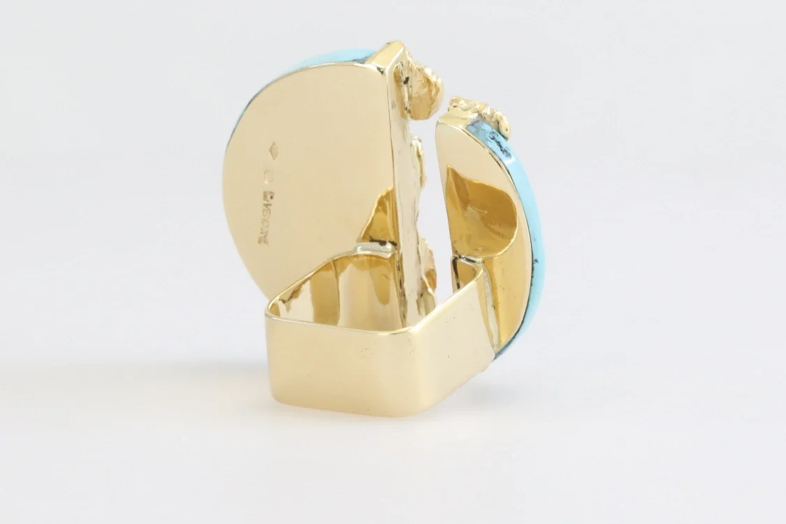 Turntable image 38