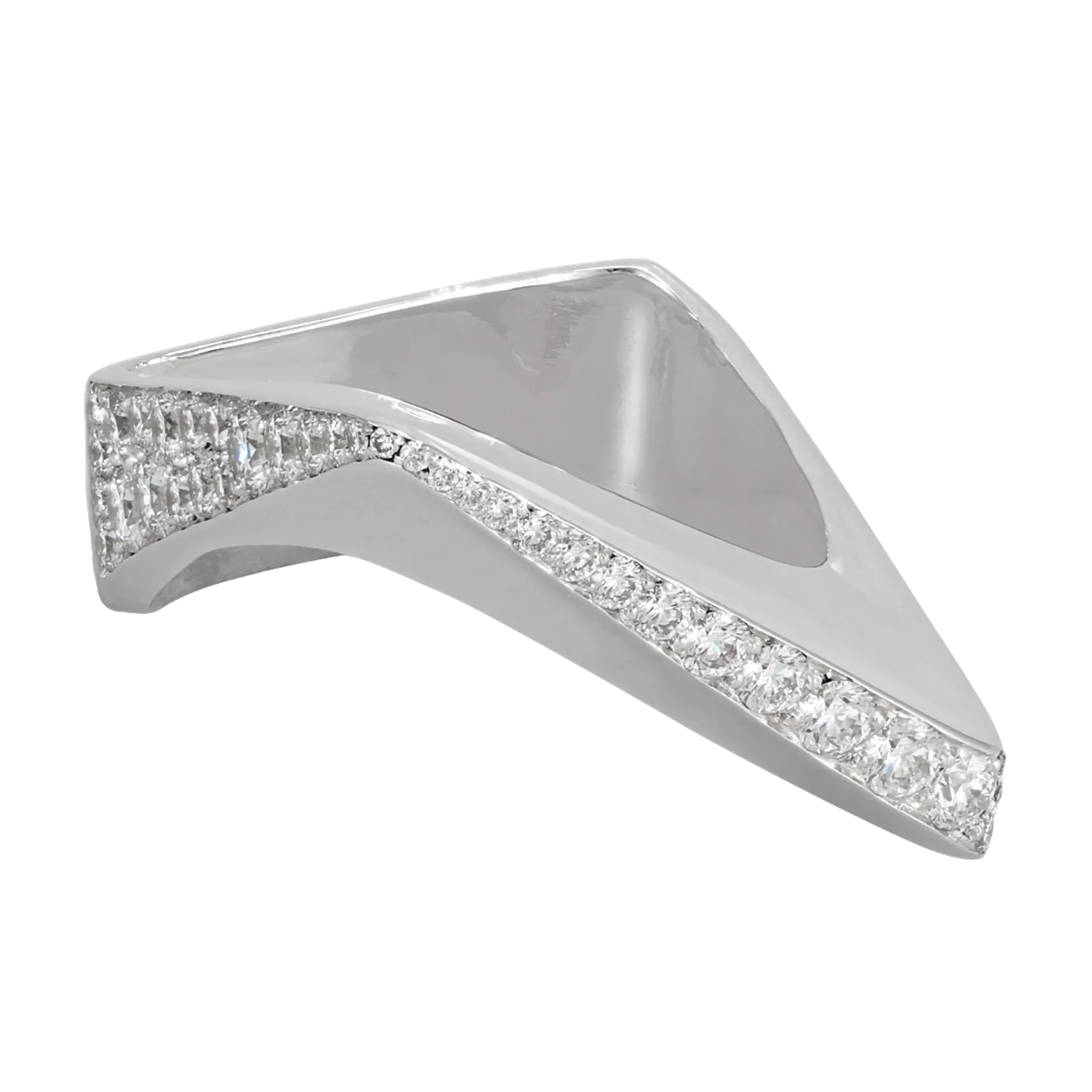 Side image of the Allure White Gold Ring with Diamonds designed by Thierry Vendôme