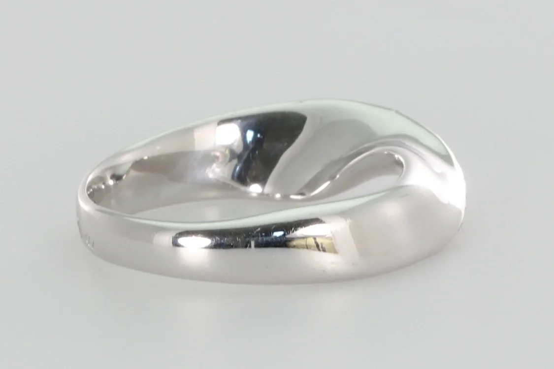 Turntable image 12