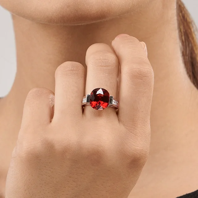 Close up of Vulcain Ring c-CTatqMB