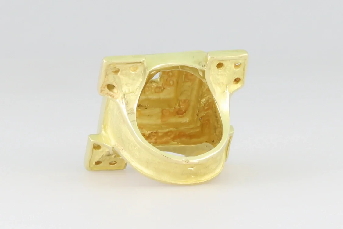 Turntable image 51
