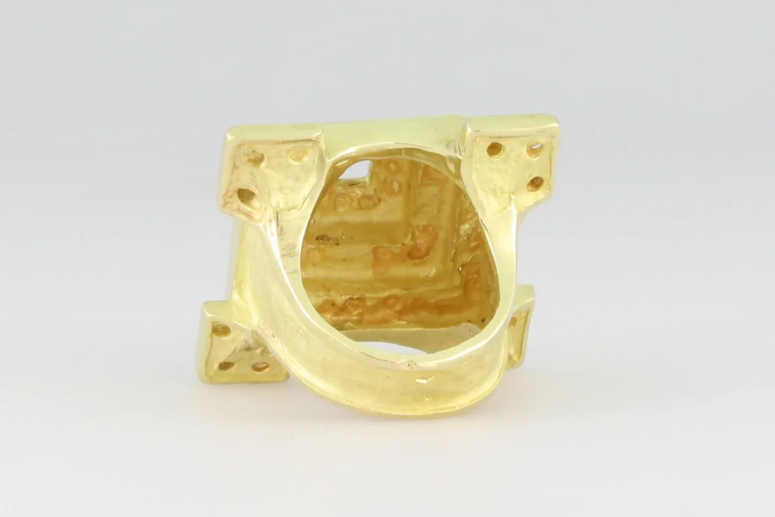 Turntable image 50
