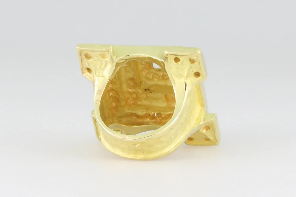 Turntable image 43