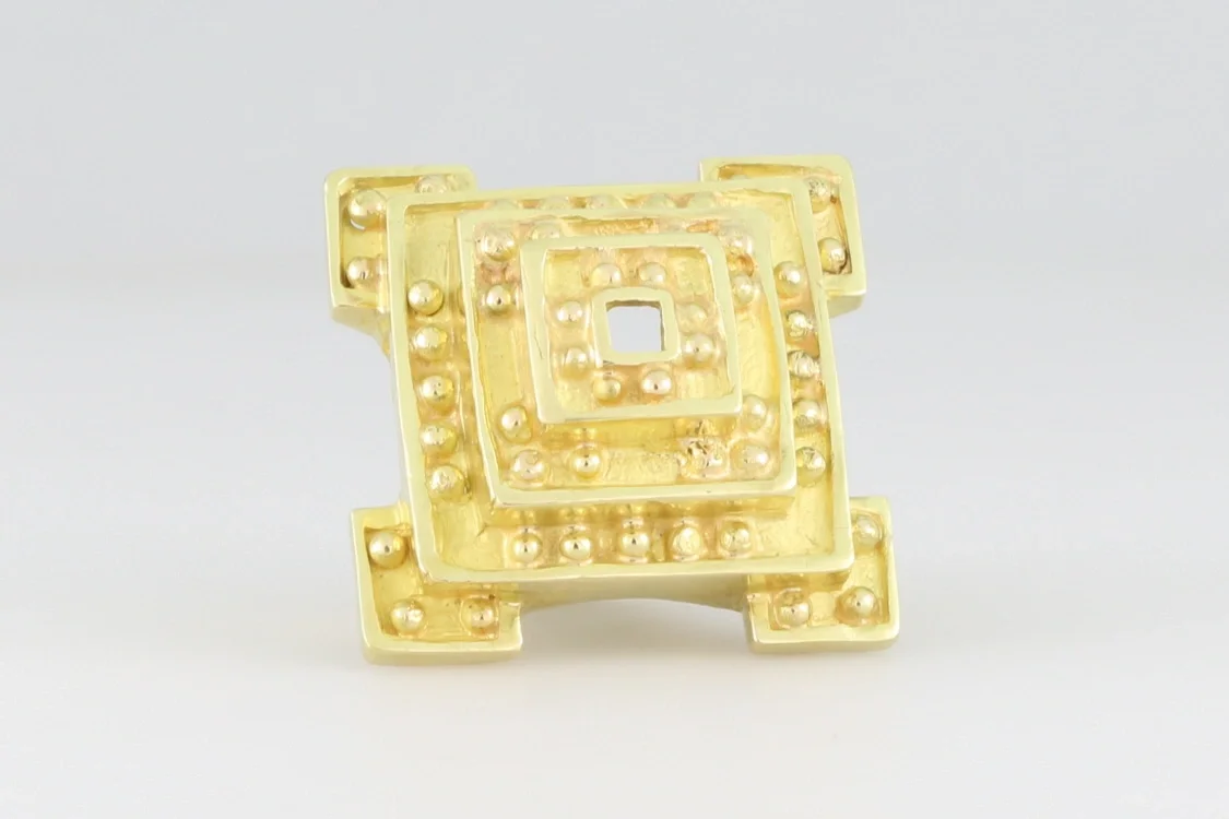 Turntable image 4