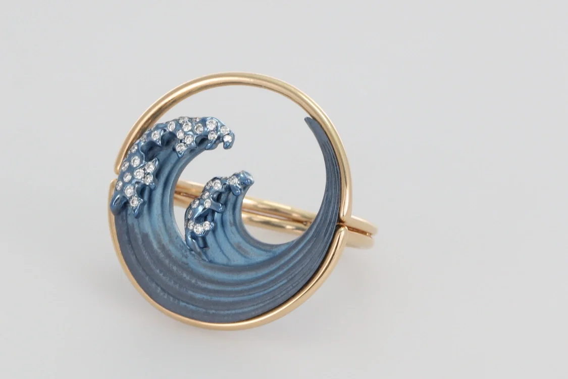 Turntable image 81