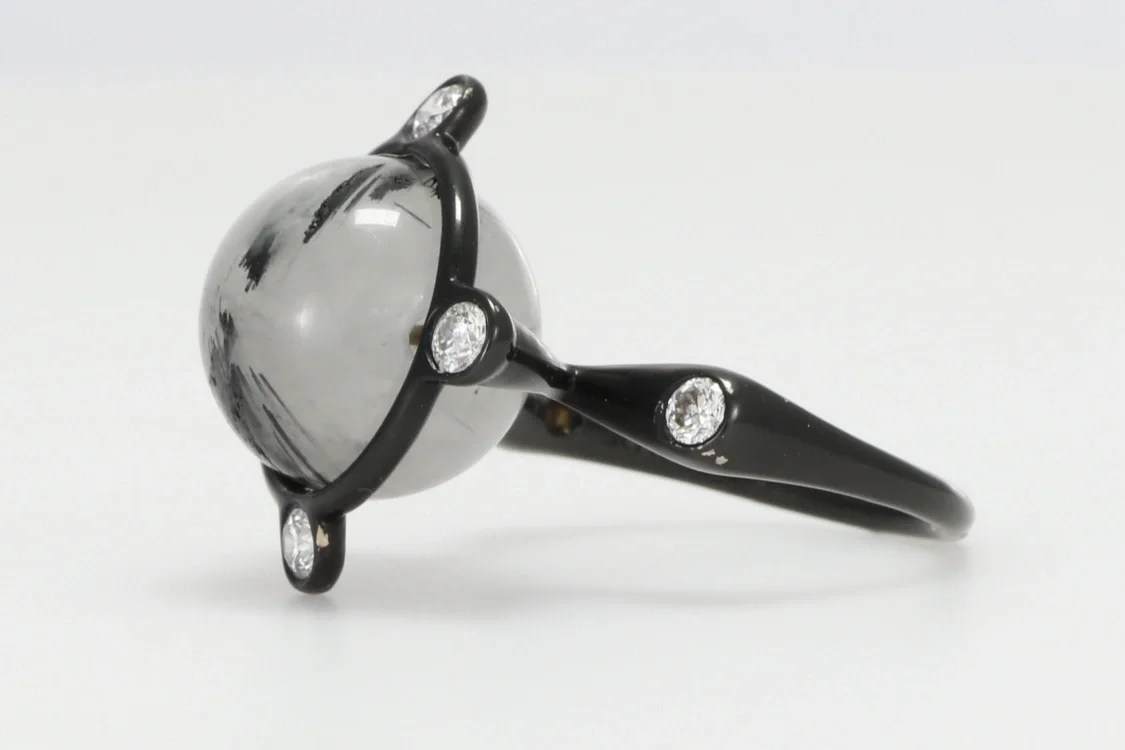 Turntable image 81