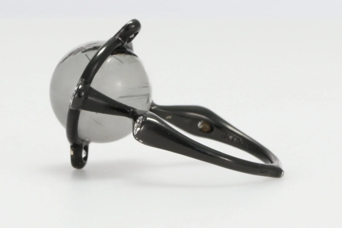 Turntable image 70