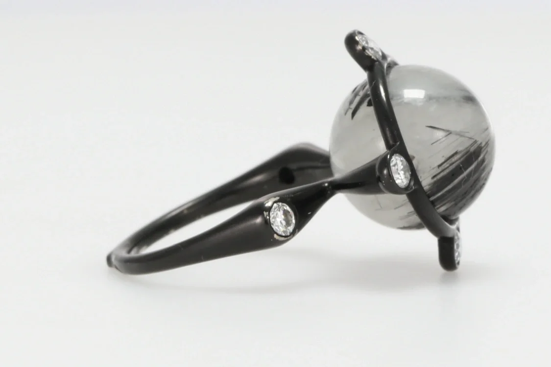 Turntable image 28