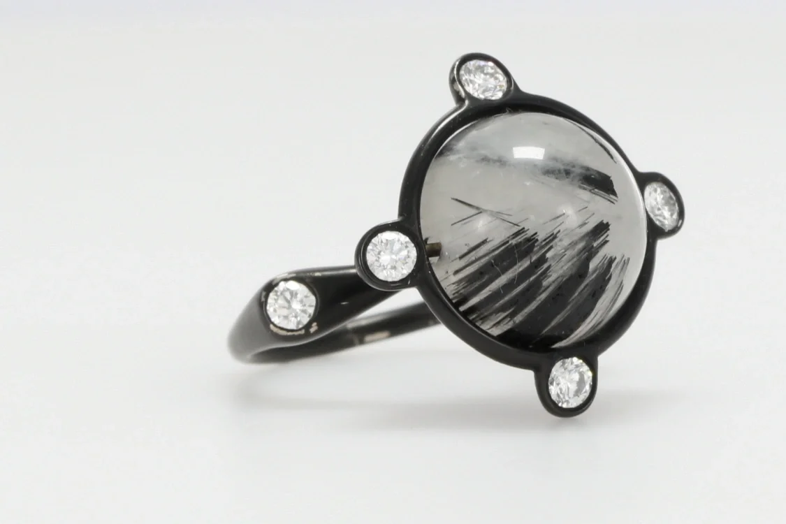 Turntable image 15