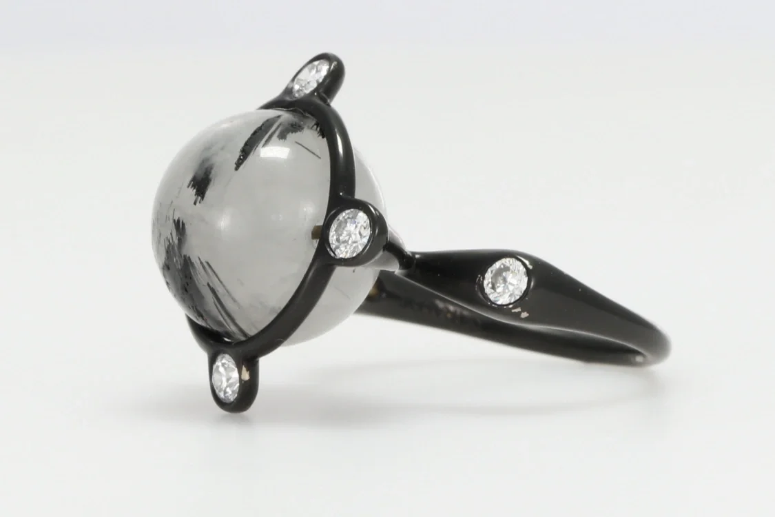 Turntable image 83