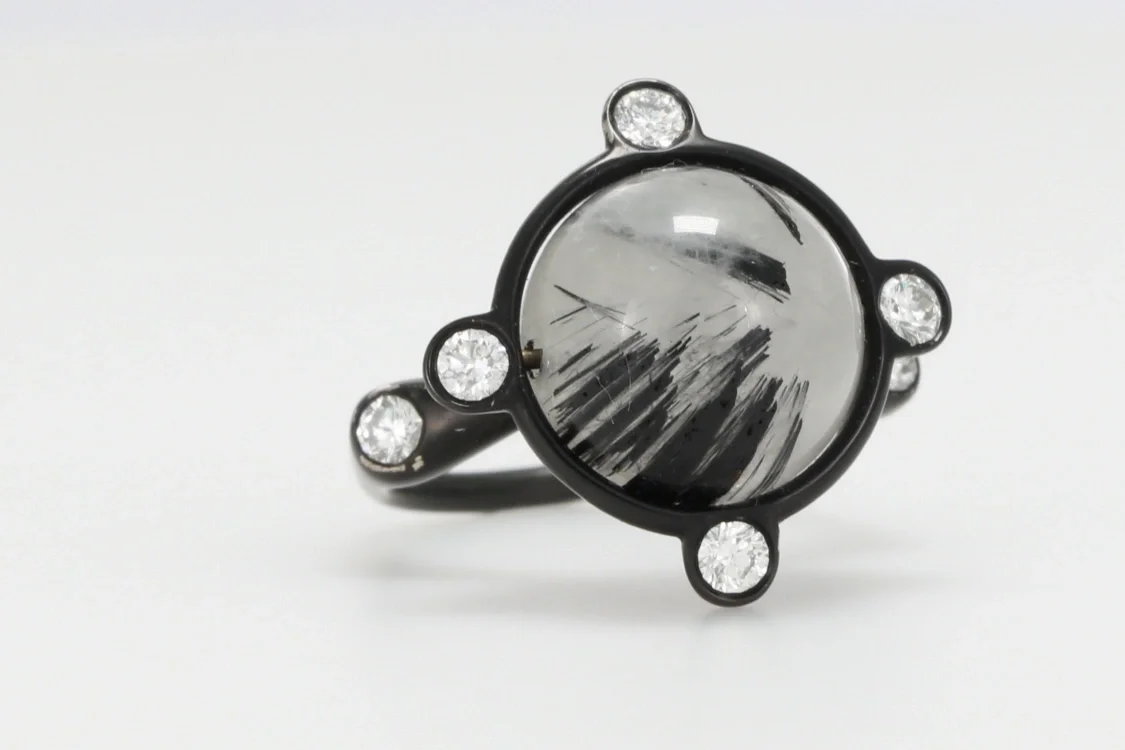 Turntable image 11