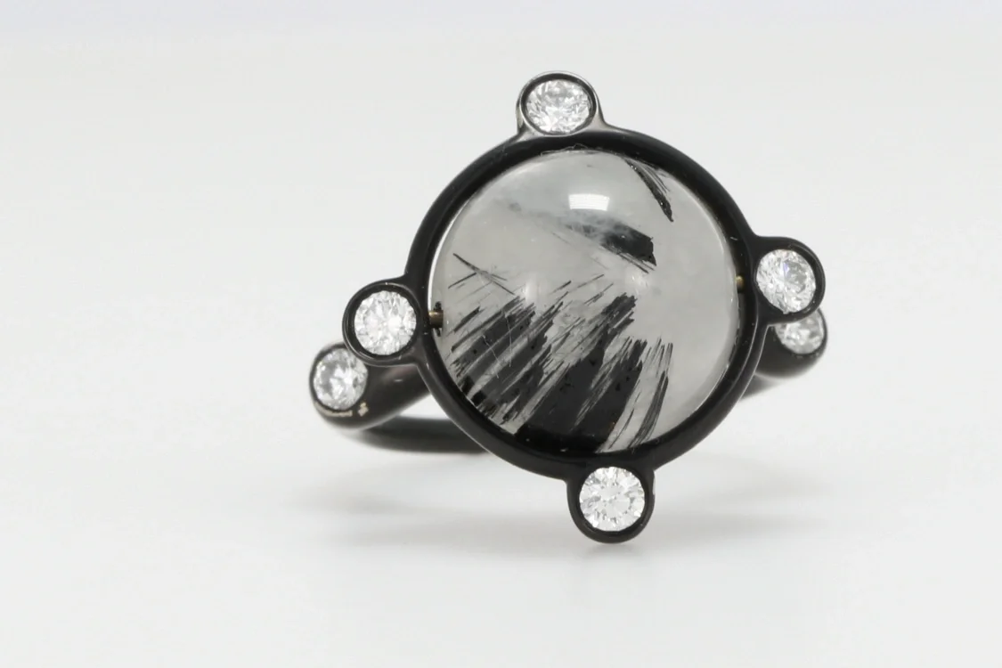 Turntable image 9