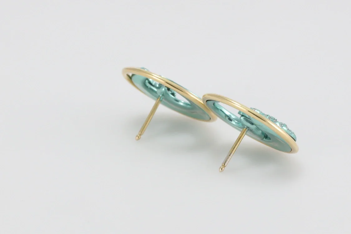 Turntable image 34