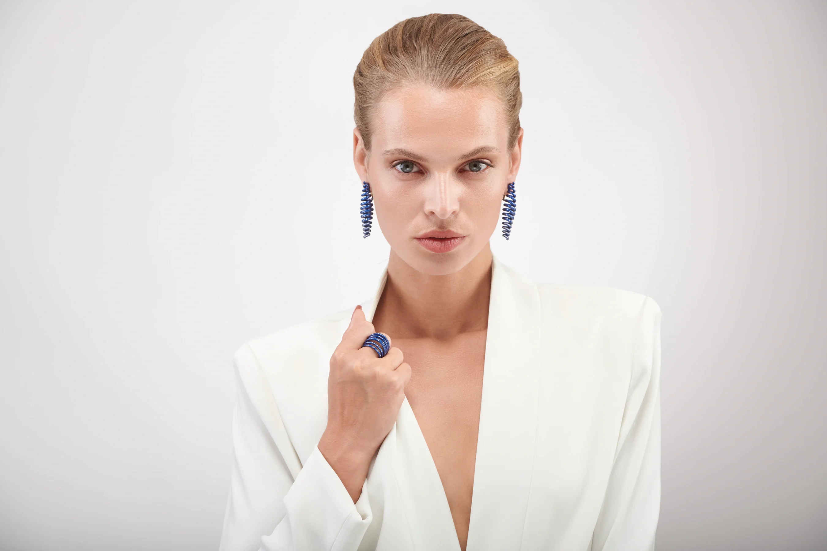 Shooting Star Blue Titanium Ring