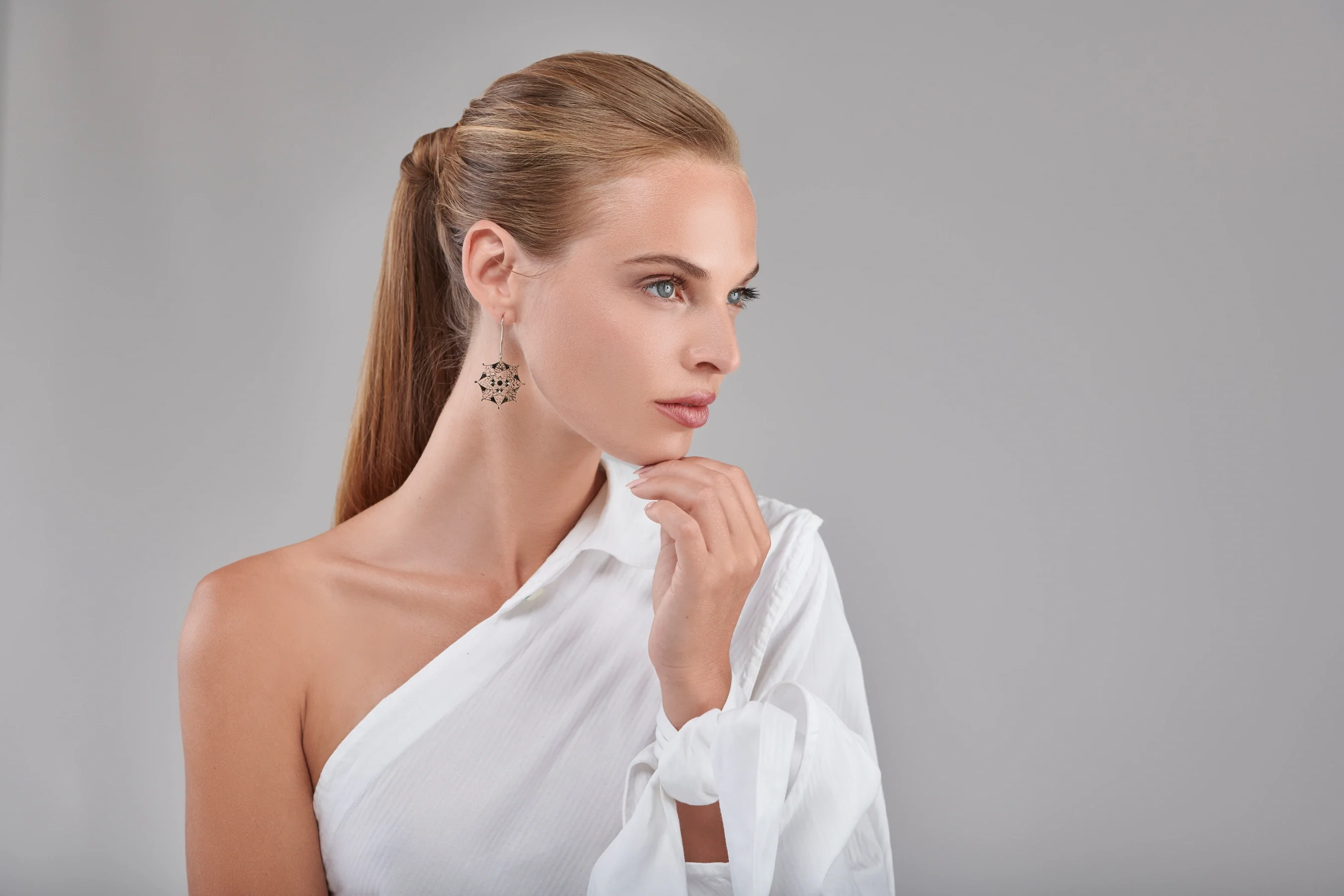 Eloise Gold Lace Earrings