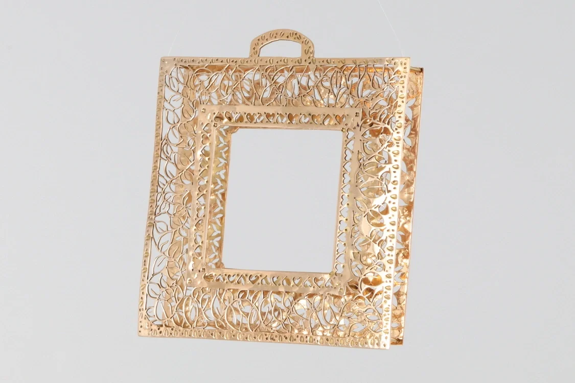 Turntable image 80