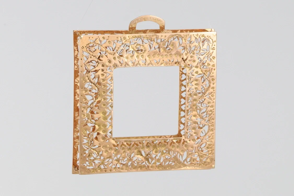Turntable image 46
