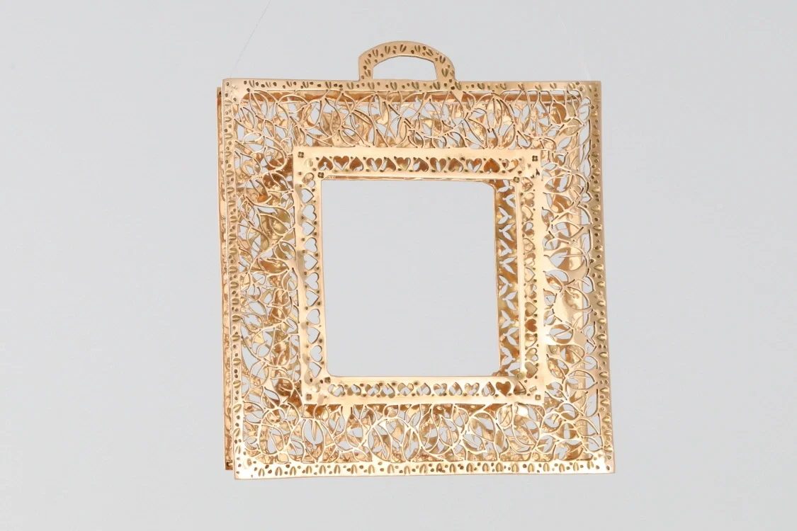 Turntable image 2