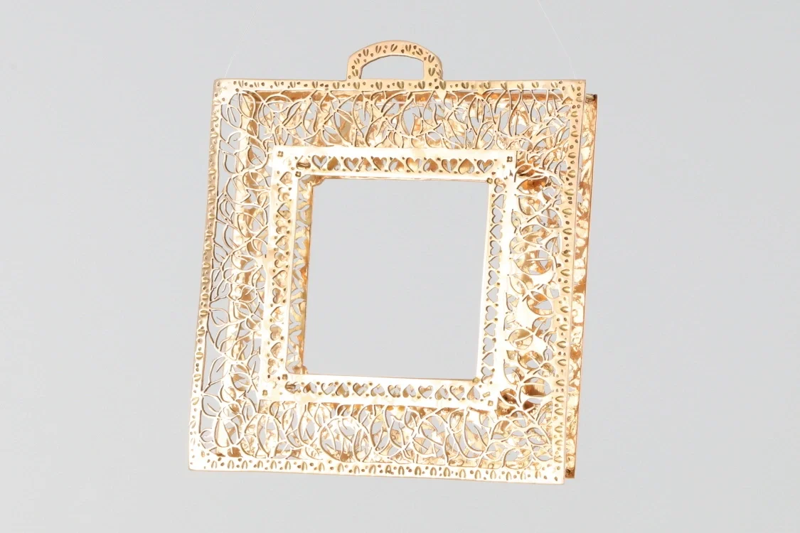 Turntable image 82